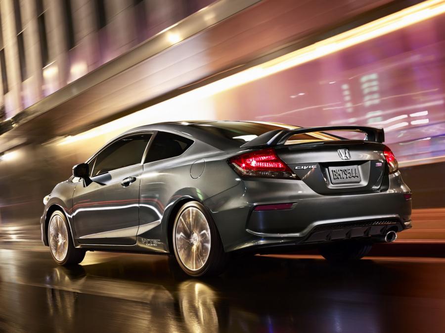  Honda Civic Si Coupe 2014 года  (фото 8 из 12)